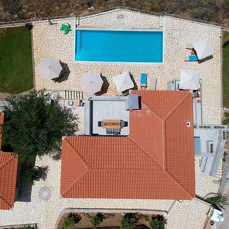 Irini Villa By Elrin Villas Mani Neokhorion  Ngoại thất bức ảnh